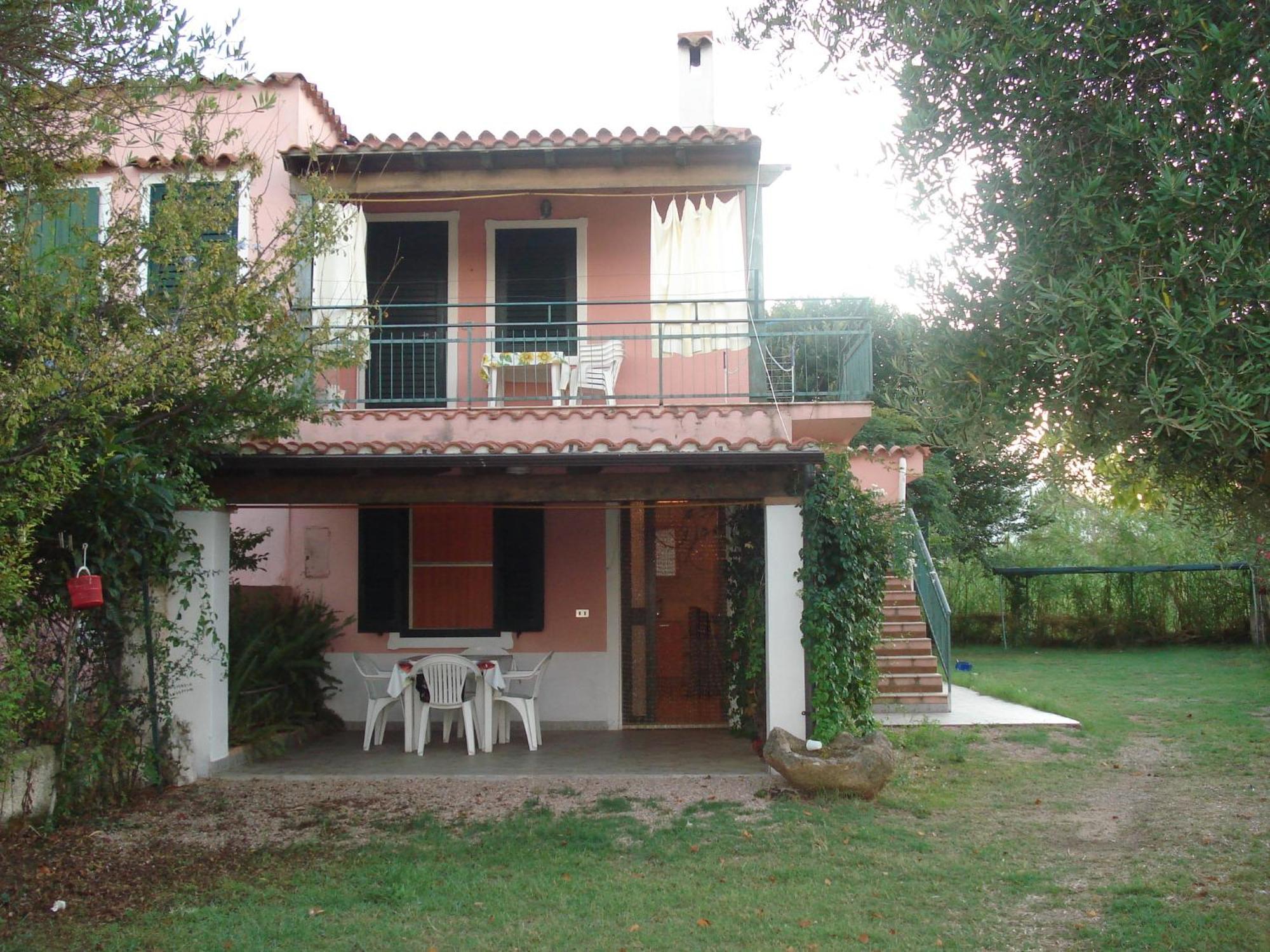 Villarosa Lotzorai Rum bild